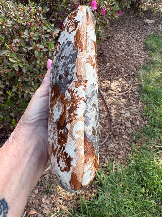 Coach Peyton Floral Wristlet GUC - Picture 7 of 12